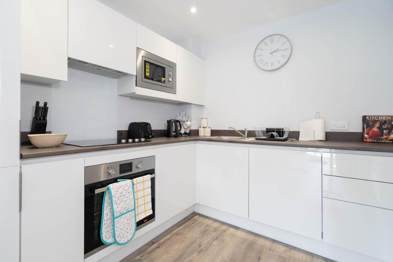 New Build - 2 Bed Snug Modern Apartment - Juliet Balcony - Roof Top Terrace - Digbeth, Birmingham City Centre - Free Netflix & Smart Tv Экстерьер фото