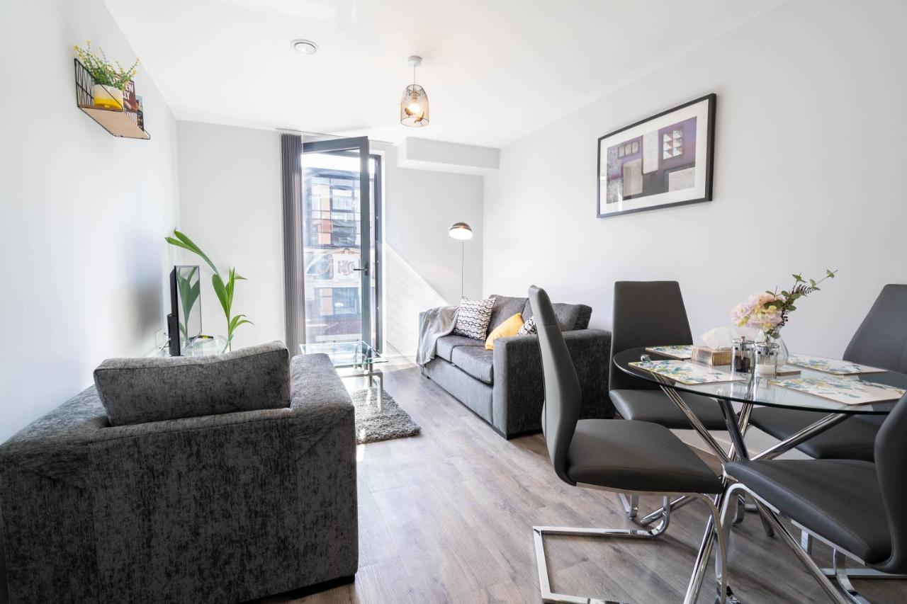New Build - 2 Bed Snug Modern Apartment - Juliet Balcony - Roof Top Terrace - Digbeth, Birmingham City Centre - Free Netflix & Smart Tv Экстерьер фото